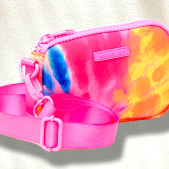 Madden Girl Neoprene Camera Tech Crossbody Case NWT - Picture 8 of 11